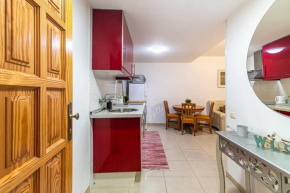 As de Casas - Los Cristianos steps from the sea